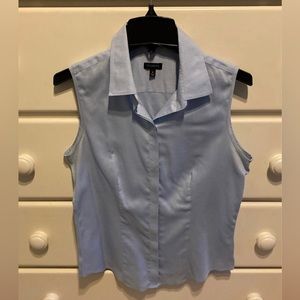 Talbots light blue sleeveless buttondown